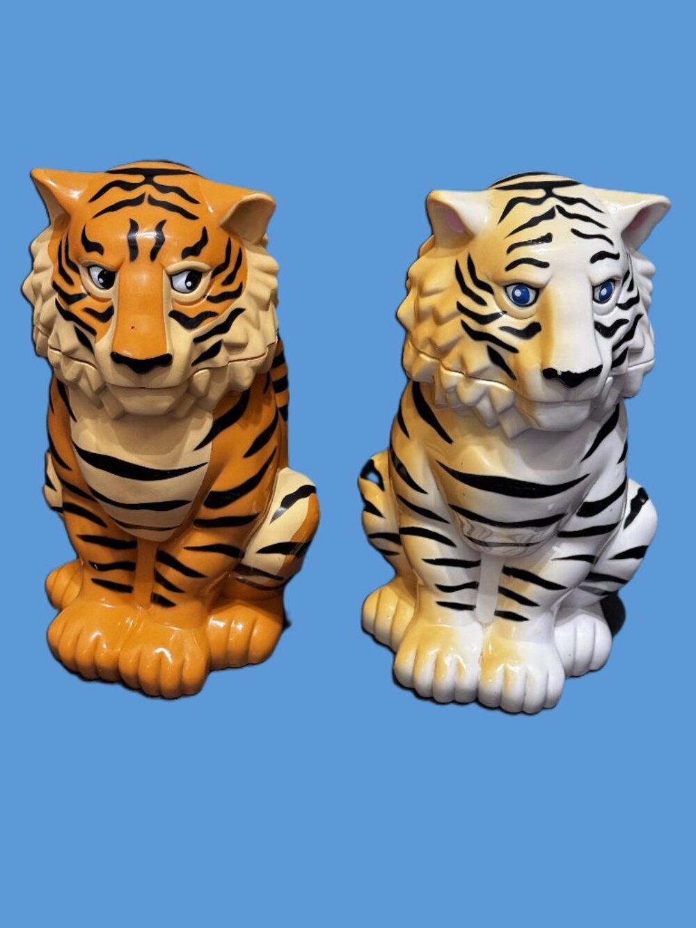 Ringling Bros Circus Set of 2 Bengal and White Siberian Tiger Mugs Vtg '90s Feld